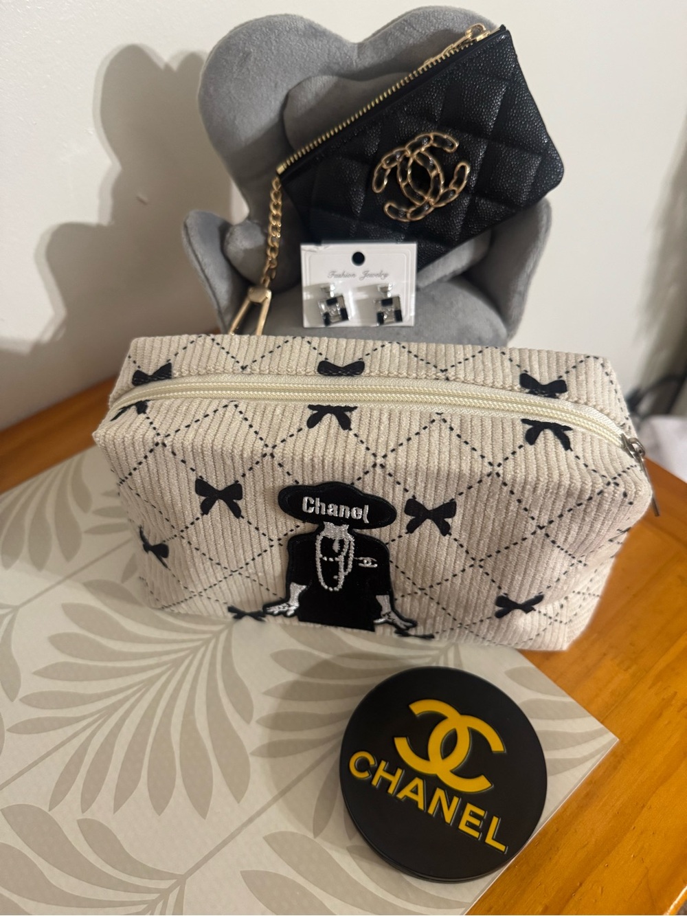 Fashion Inspired Set - Cream Quilted Bow Cosmetic Pouch + More